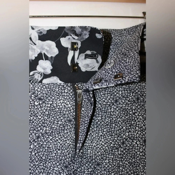 Lululemon Departure Floral Pants Size 8 - Picture 10 of 12